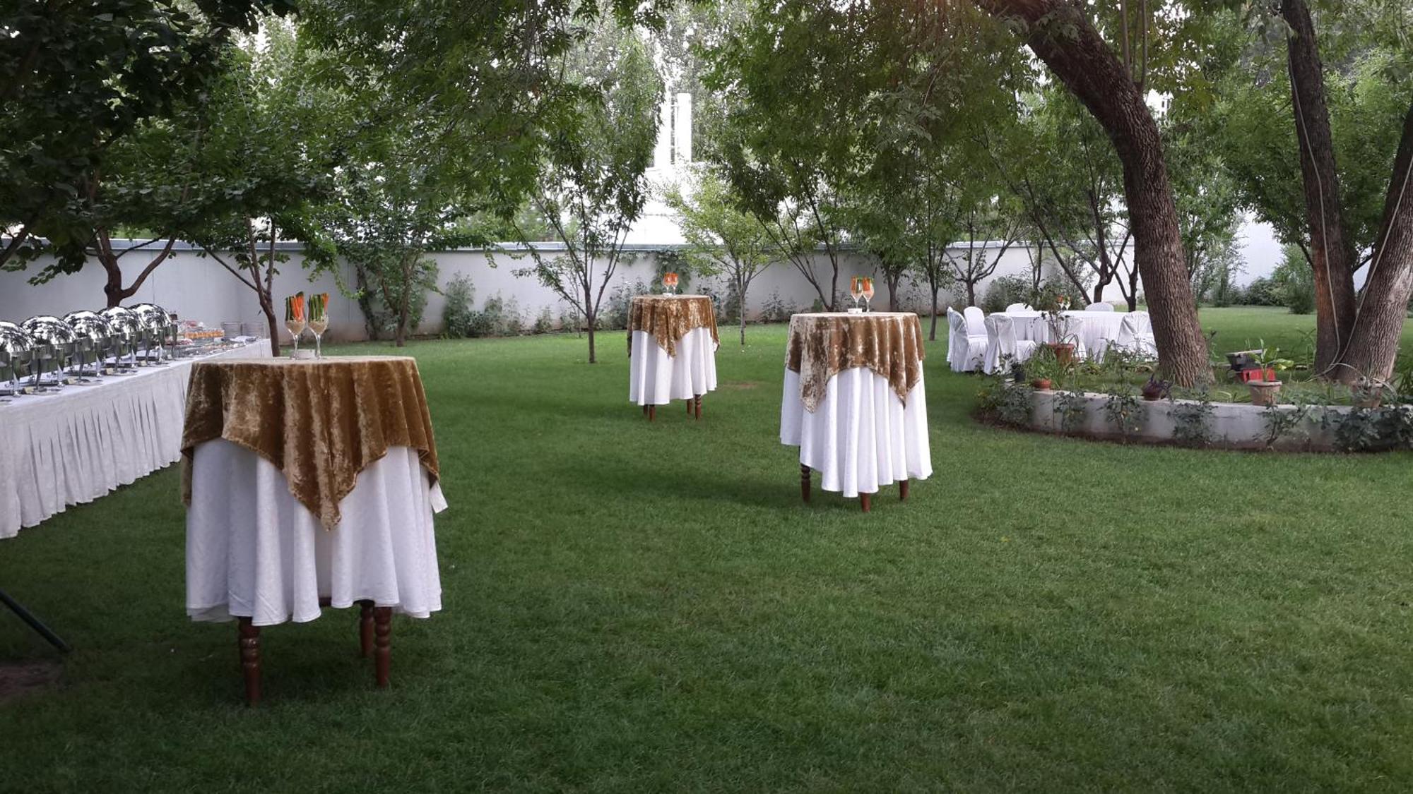 Dushanbe Serena Hotel Exterior foto